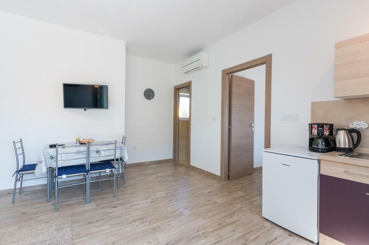 Guesthouse Bencun Medulin Eksteriør billede